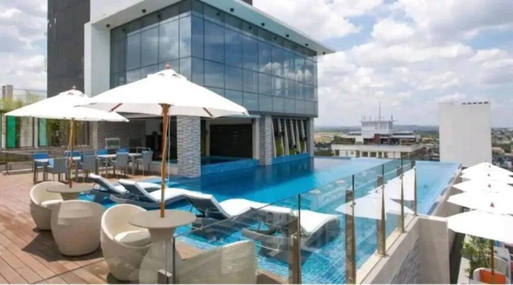 kontakty Gorgeous 1Br In One Euphoria